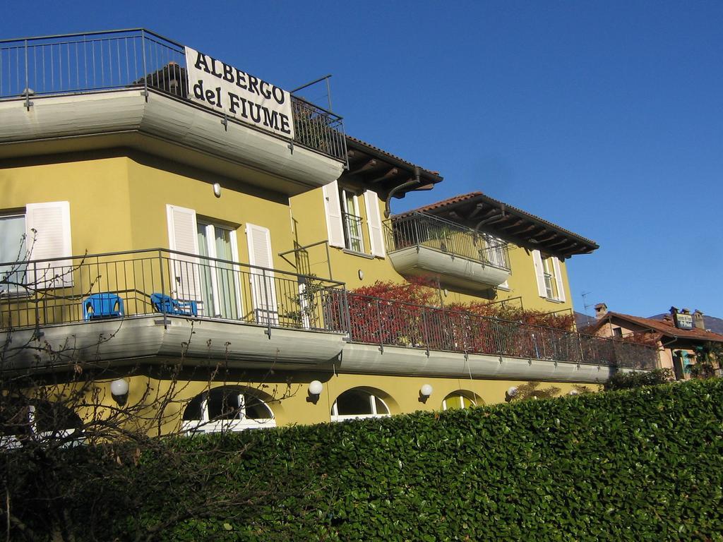 Hotel Del Fiume Канобио Екстериор снимка